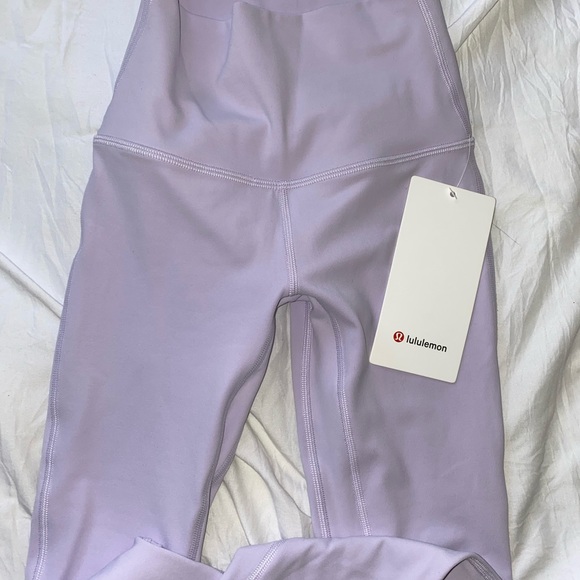 LULULEMON - Picture 2 of 6